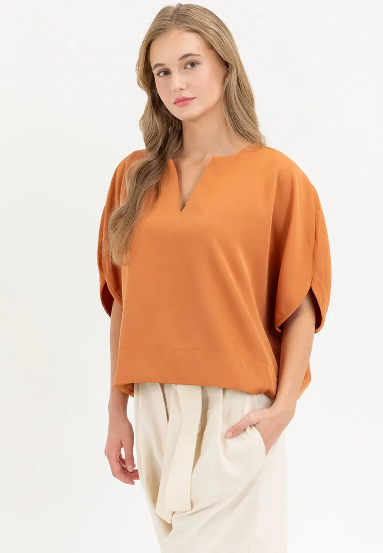 Avery V-Neck Neocrepe Top