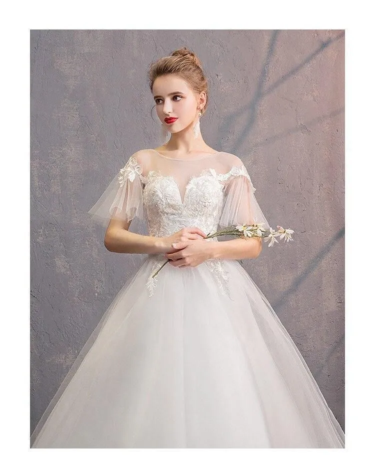 Elegant Lace Wedding Dresses O-Neck Short Sleeve Ball Gown
