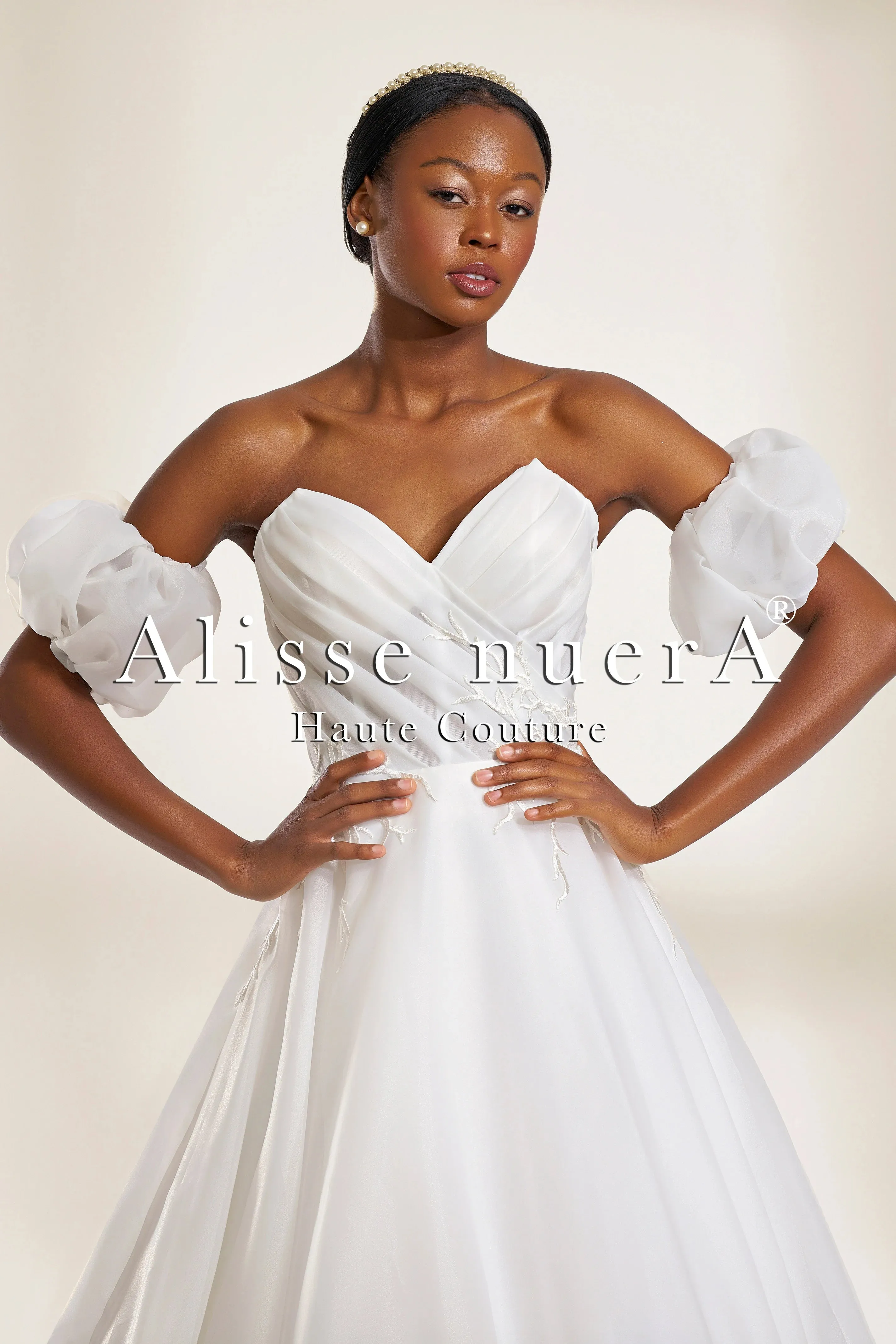 Organza A-Line Wedding Dress with Detachable Puff Sleeves and Lace Details