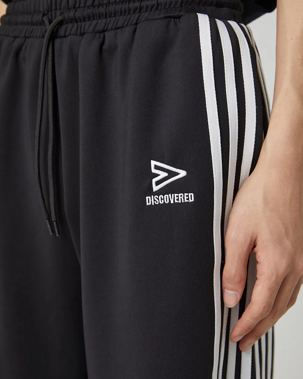 TRACK PANTS｜BLACK